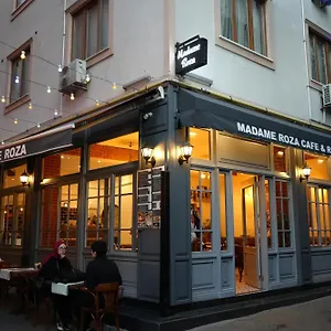 Madame Roza **** Κωνσταντινούπολη